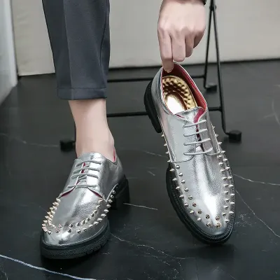  BRITISH STYLE NIGHTCLUB RIVET POINTED LEATHER SHOES